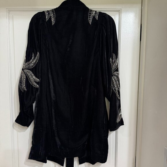 Beautiful DoDo Bar Or Black Velvet Jacket with Embroidered Beads & Sequins sz M - Picture 2 of 6